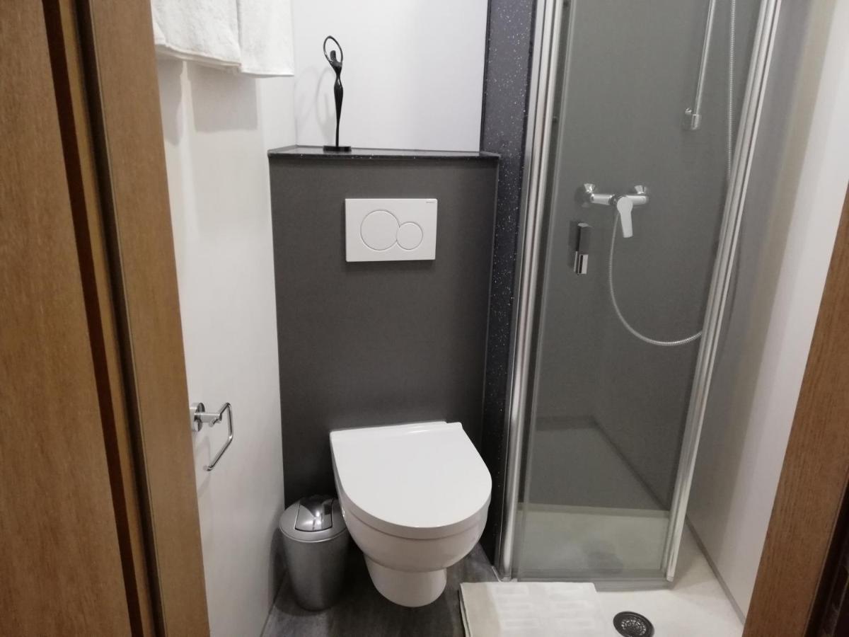 מלון לטרנס Haus Matt מראה חיצוני תמונה